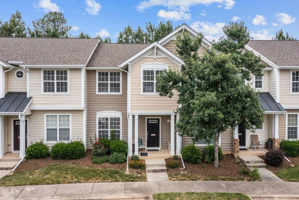 Peaceful, Townhome In Hope Valley Farms Durham Exterior photo