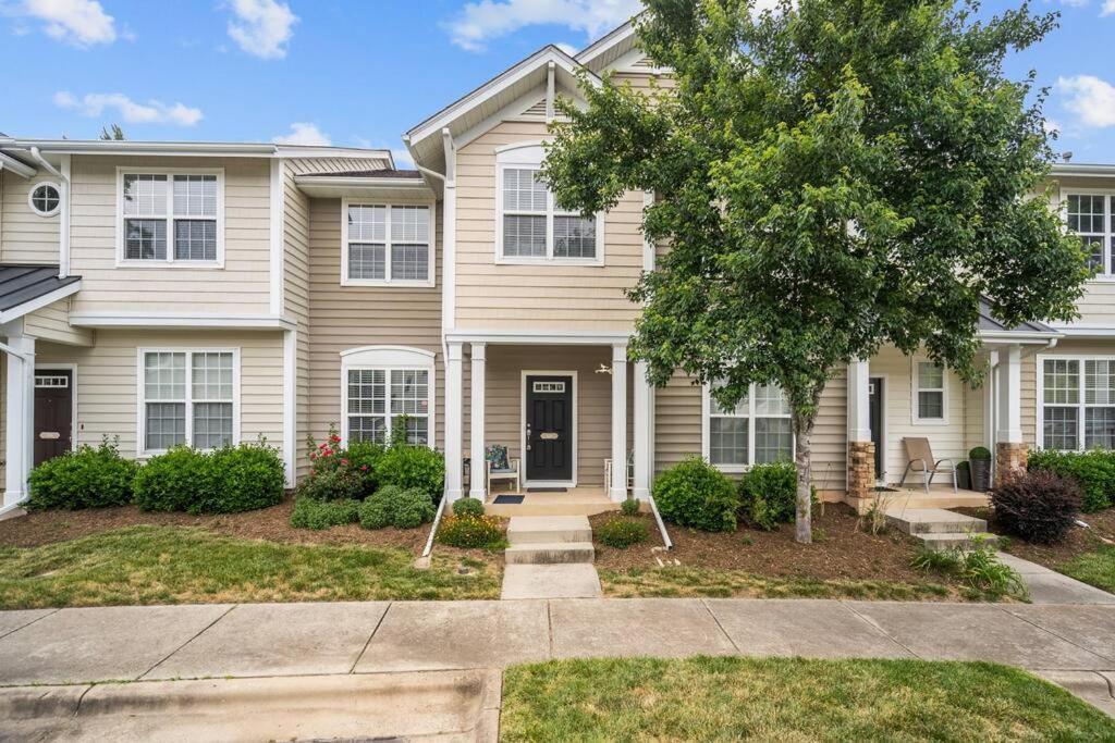 Peaceful, Townhome In Hope Valley Farms Durham Exterior photo